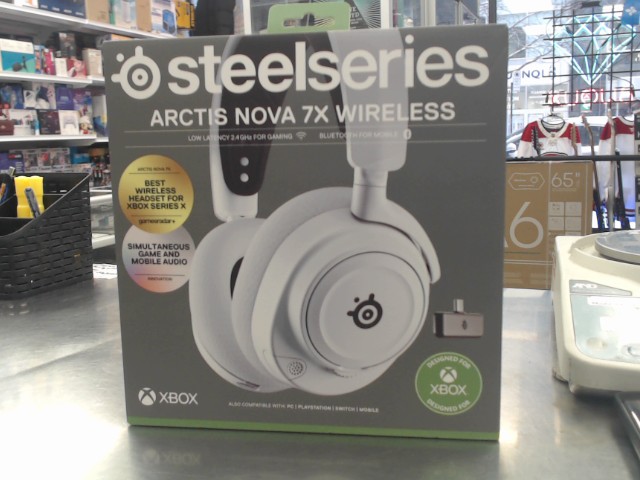 Arctis nova x7 wireless headset brandnew