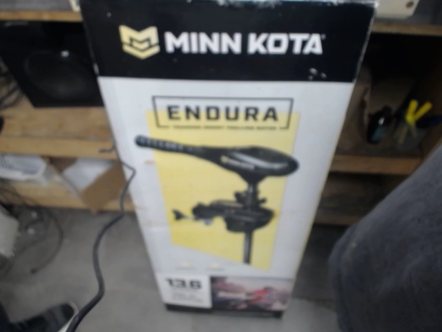 Moteur bateau electrique dans boite