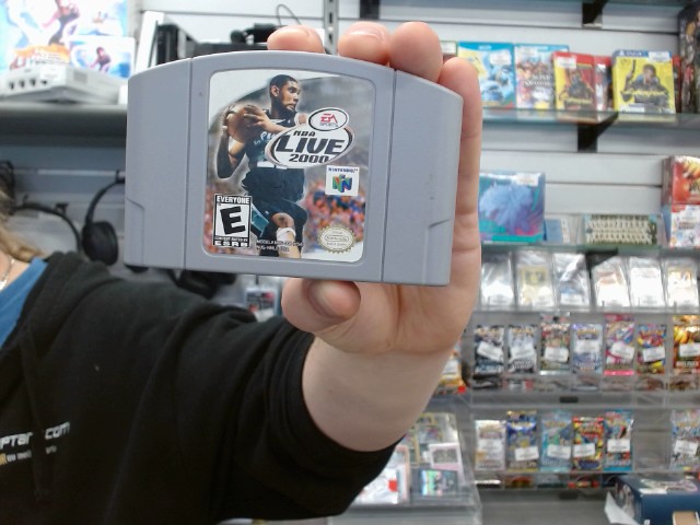 Nba live 2000