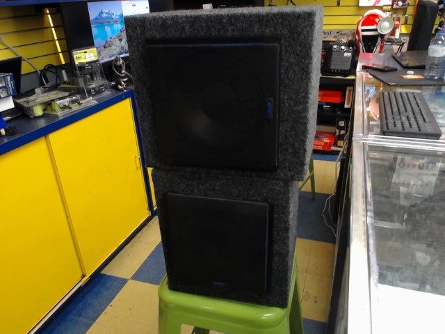 Deux spaker moyen age mei gris