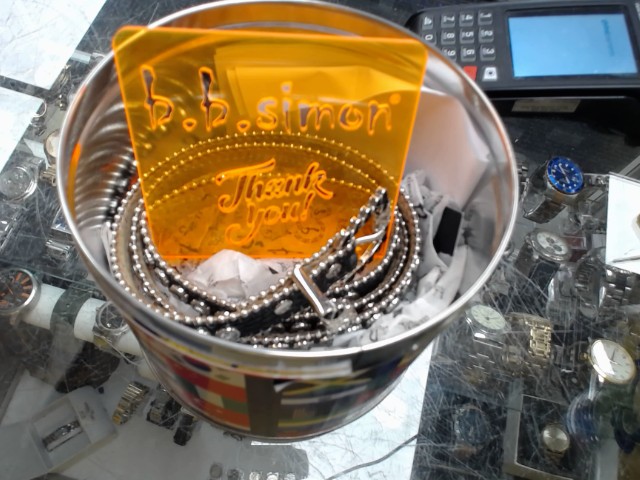 Ceiture designer avec boite + factute