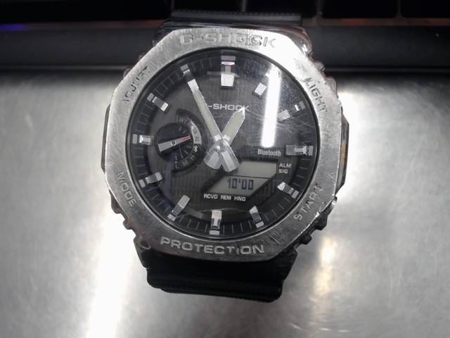 G shock argent et starp noir