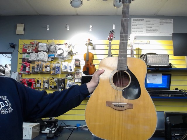 Guitare acoustique fender fg-180 72-75