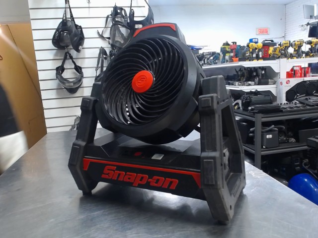 Fan 18v no batt/chargeur