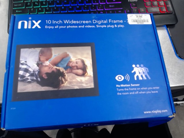 10 inch widescreen digital frame -x10h
