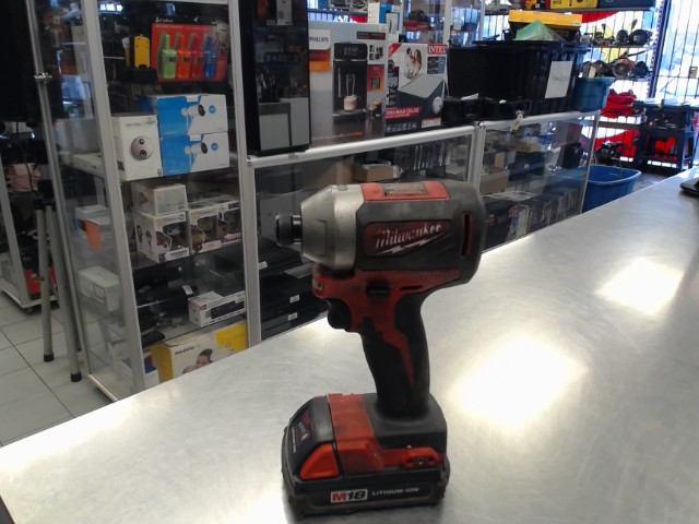 Impact milwaukee + batterie m18