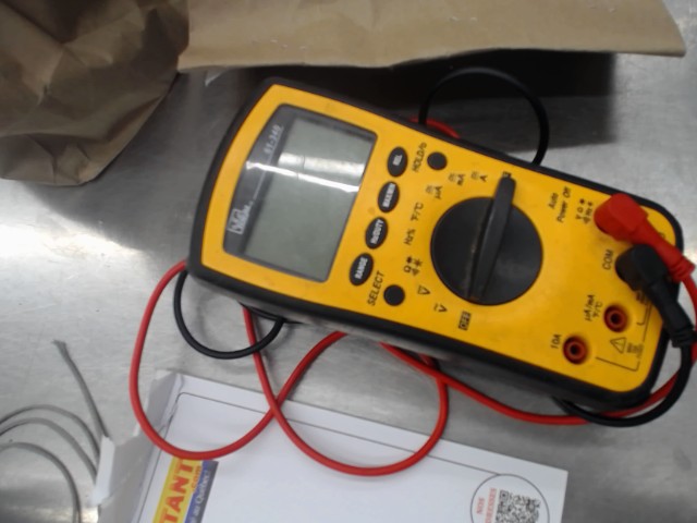 Multimetre multifonction ecran led