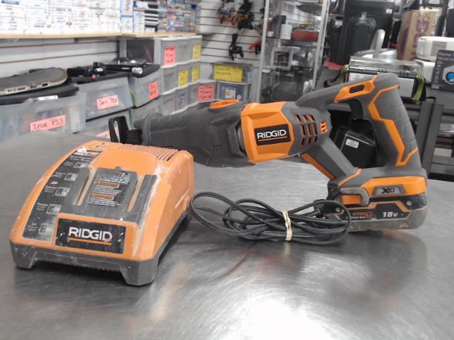 Sawzall +1batterie 3.0ah+chargeur