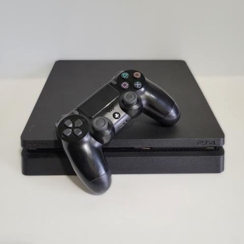 Console ps4 avec manette
