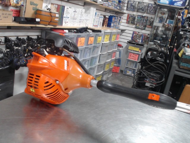 Weedeater a gaz (21.2cc)