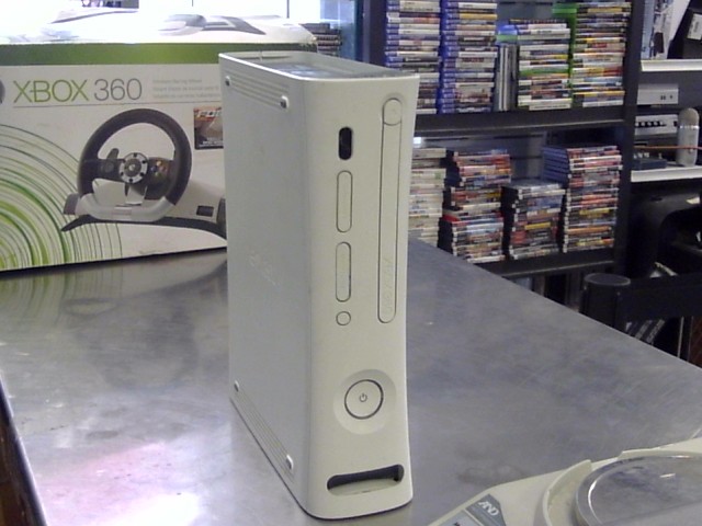 Xbox 360+deux manettes+1batterie
