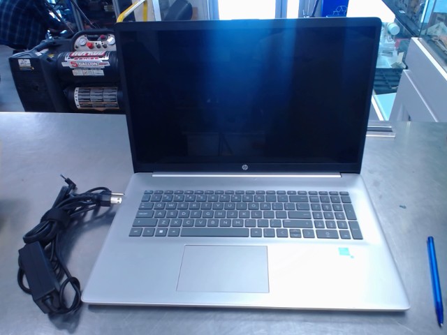 Laptop hp i3-n305/8gb ram/512nvme