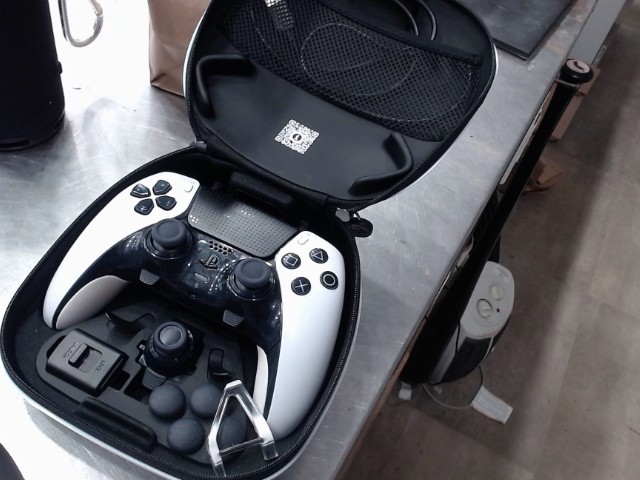 Manette ps5 edge + etui