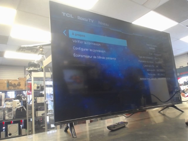 Television 43 pouce tcl patte + manette