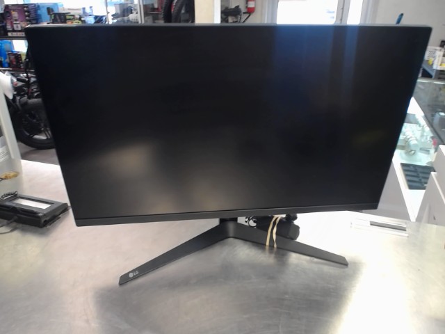 Ecrant gaming 27 pouces avec fil