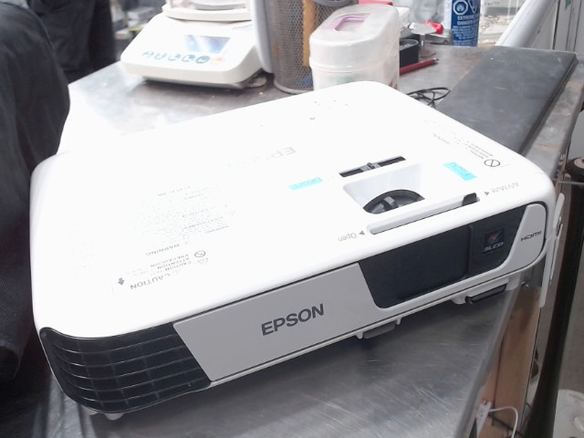 Epson icd projector +etui+fils