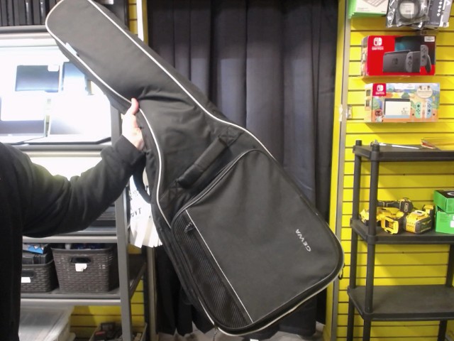 �tui de guitare acoustique souple