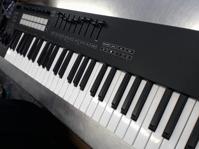 Clavier midi bon etat