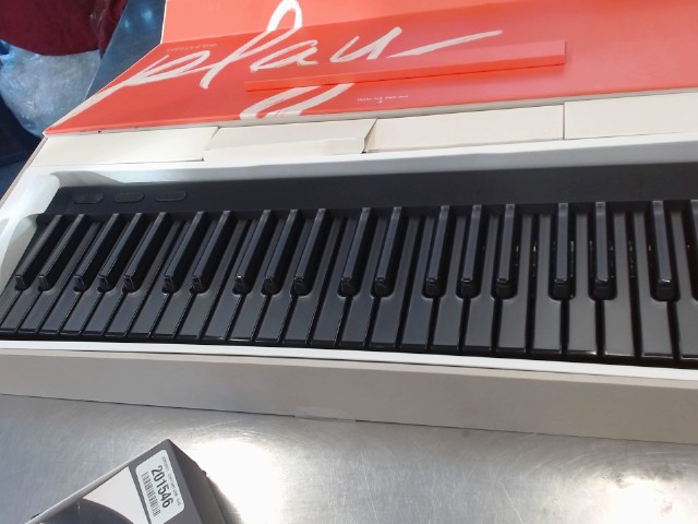 Piano 49 cles roli