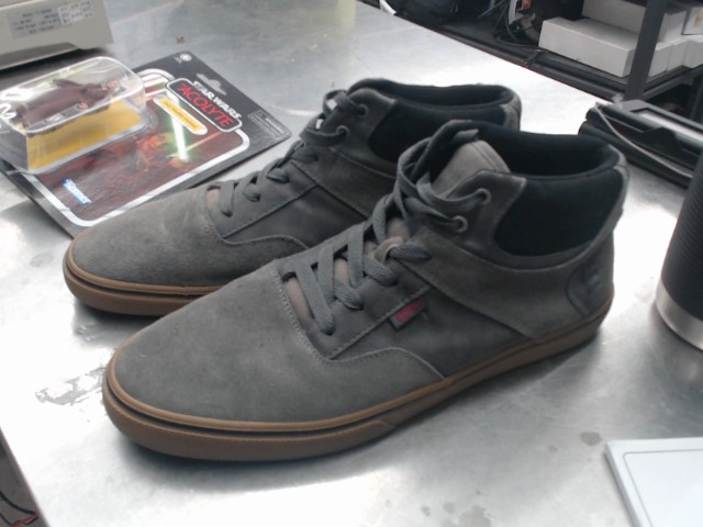 Souliers de skate etnies gris