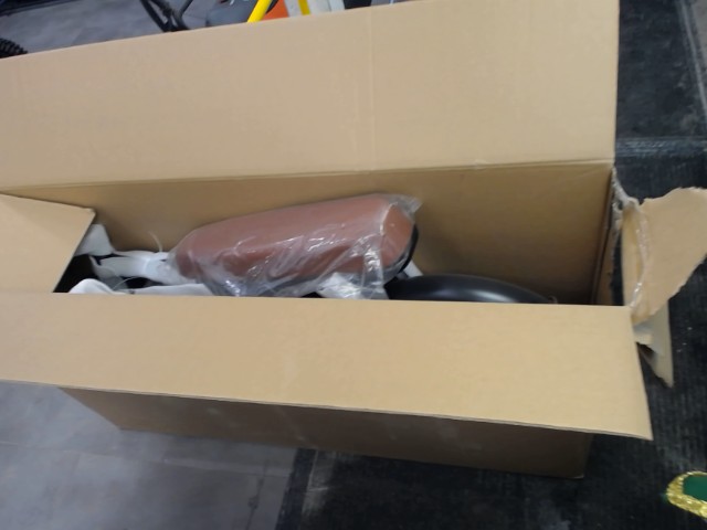 Electric mountain fat bike en boite