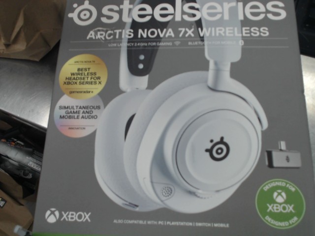 Arctis nova x7 wireless headset brandnew