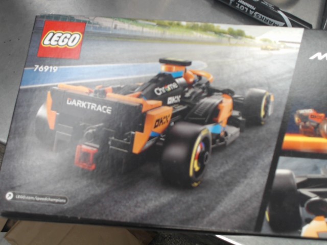 Lego 2023 mclaren formula 1 car