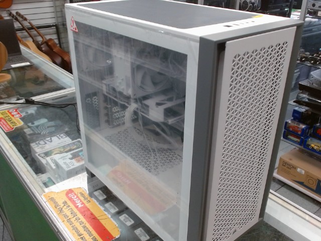 16cpu ryzen 7/16gb ram/1tb ssd/rtx 4060