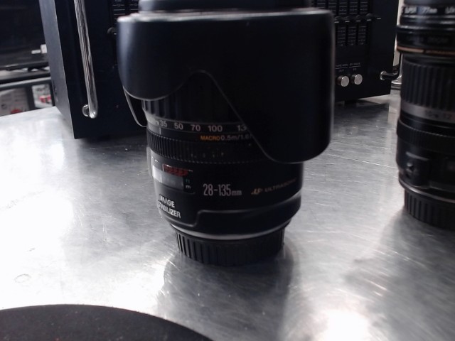 Lentille 28-135mm 1:3.5-5.6 is