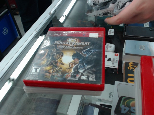 Mortal kombat vs dc universe