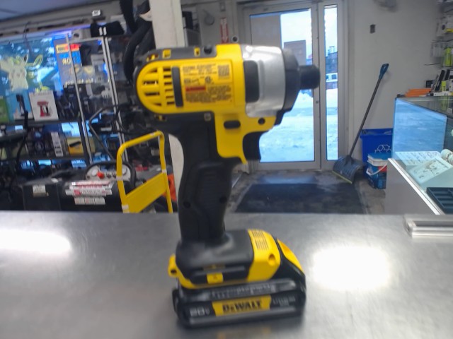 Impact driver + batt dewalt neuf