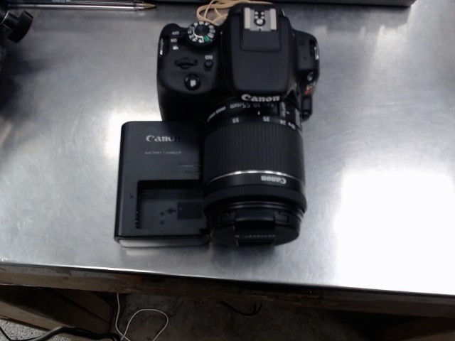 Camera digitale w/ 18-55mm