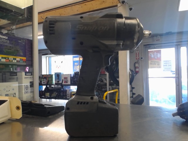Impact wrench snap-on 1/2 avec batt 5ah