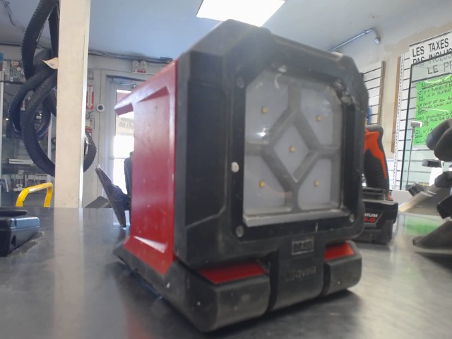 Floodlight milwaukee m18