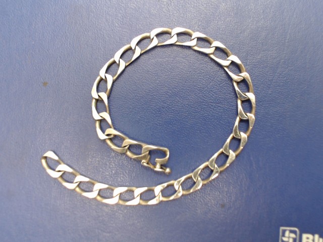 Bracelet en argent mailles carr�