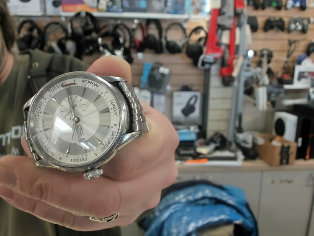 Montre day pointer small second