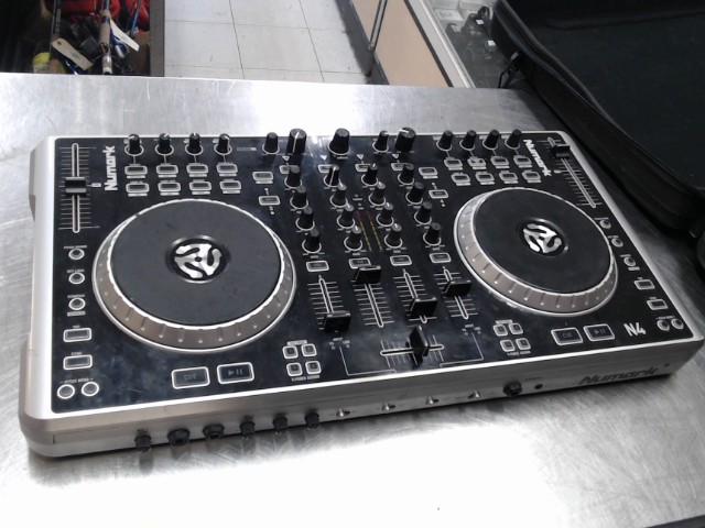 Dj mixing board n4 numark
