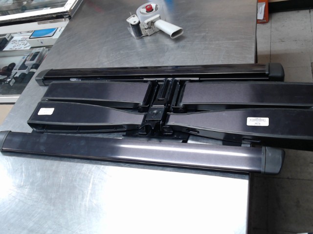 Styand a tv mural 42/90 in manquant 1pcs