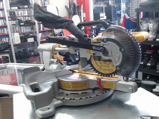 Scie a onglet 7 1/4 pouces