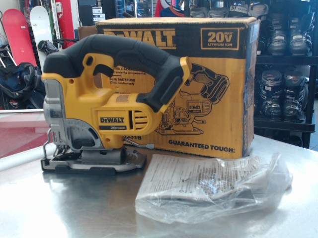 Jigsaw a batterie a batterie en boite