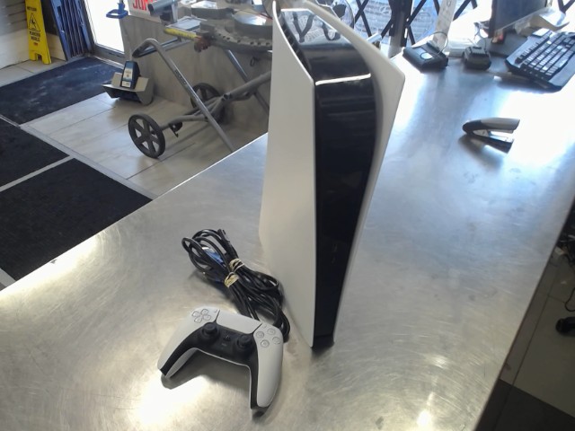 Console+man+fils  (digital)