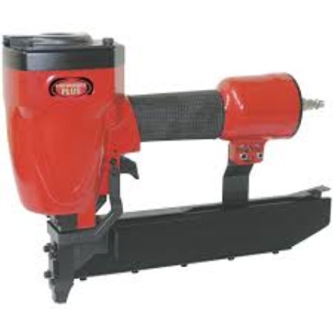 Gun a clou king canada dans coffre