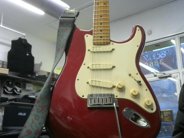 American strat 1991 candy red us�e