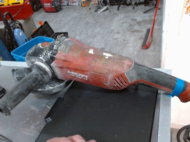 Gros grinder elect (paint gold)