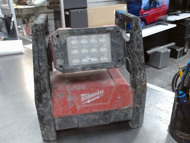 Light construction no batt 18v no acc