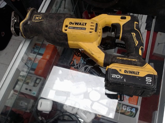 Raciprocating saw avec batt