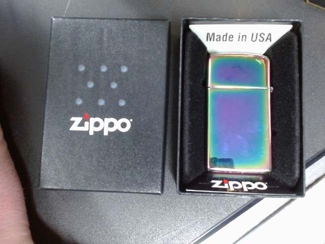 Zippo cameleon+boite