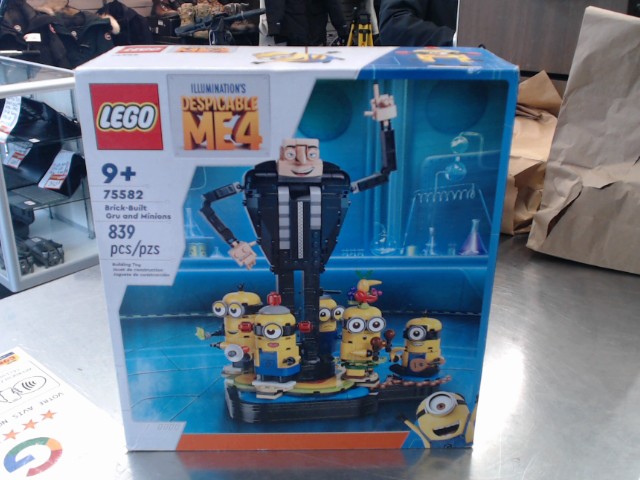 Brick-built gru and minions