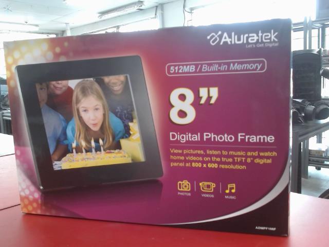 Cadre photo numerique 8''+acc en boite