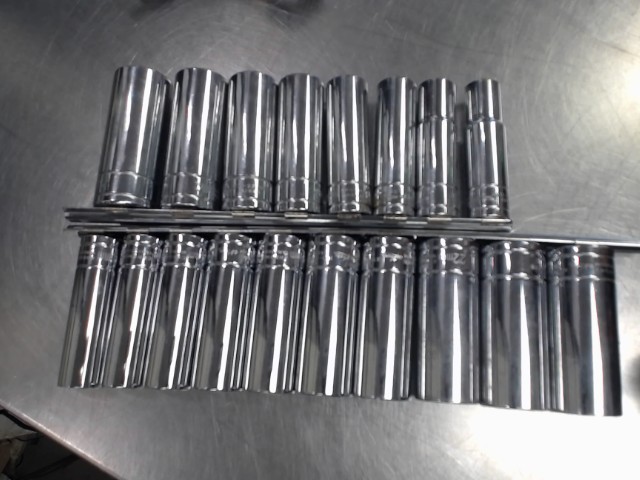 2 sockets wrench sets